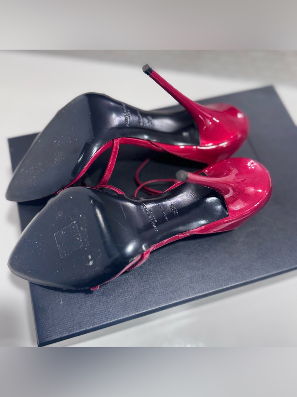 Saint Laurent Red Gippy Sandal Heel - Picture 5 of 7